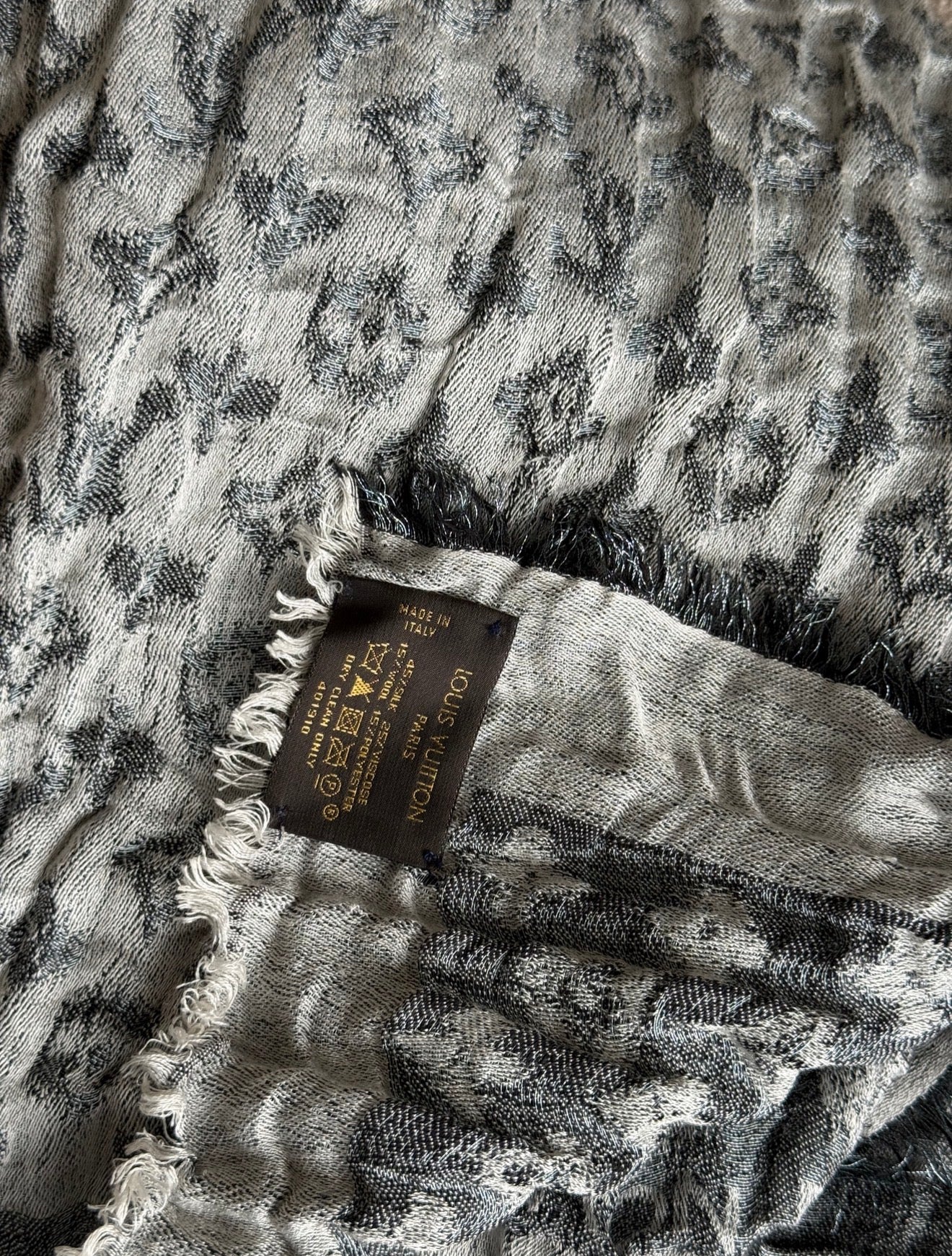 Louis Vuitton Shawl