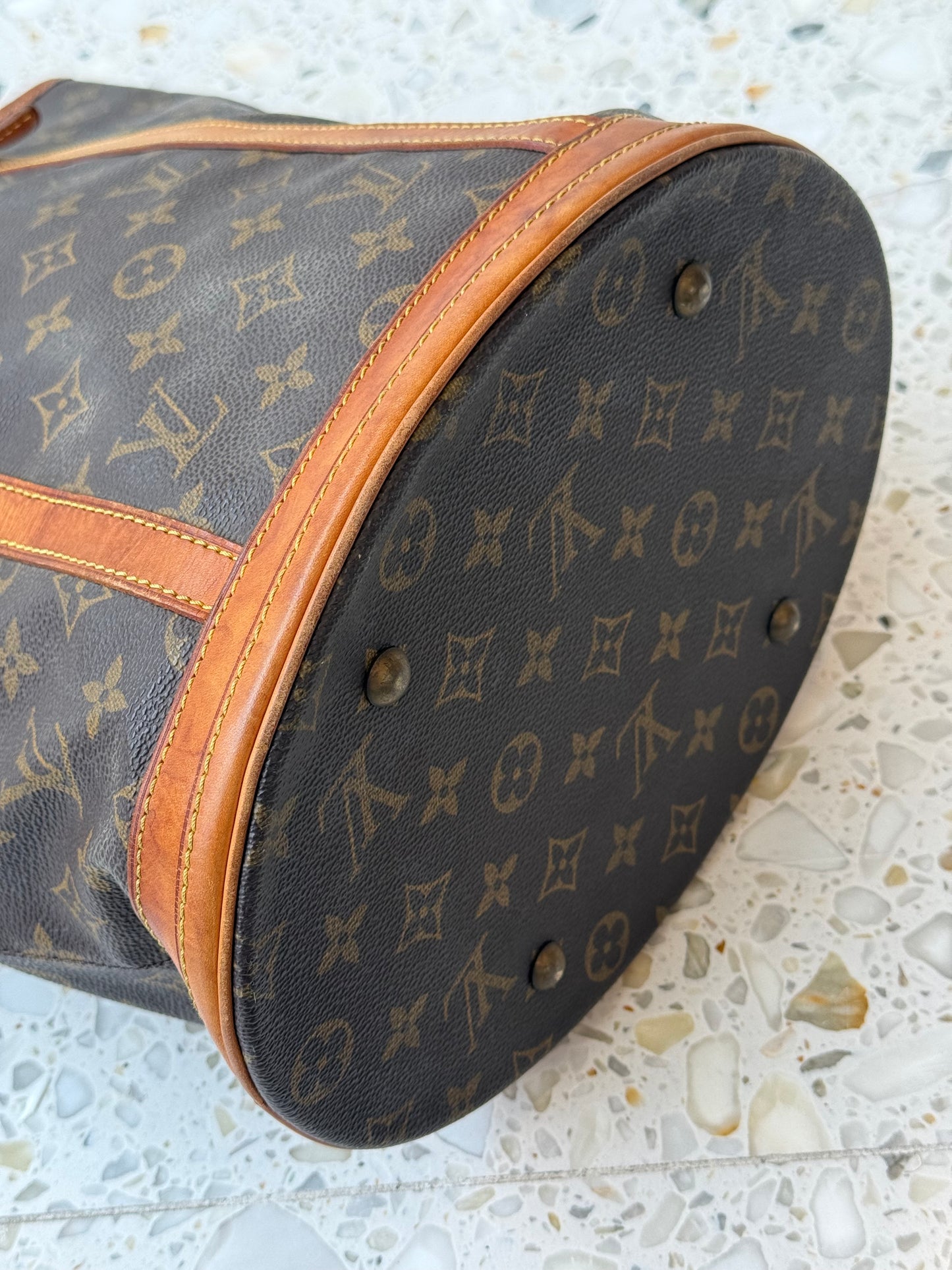 Louis Vuitton Bucket GM