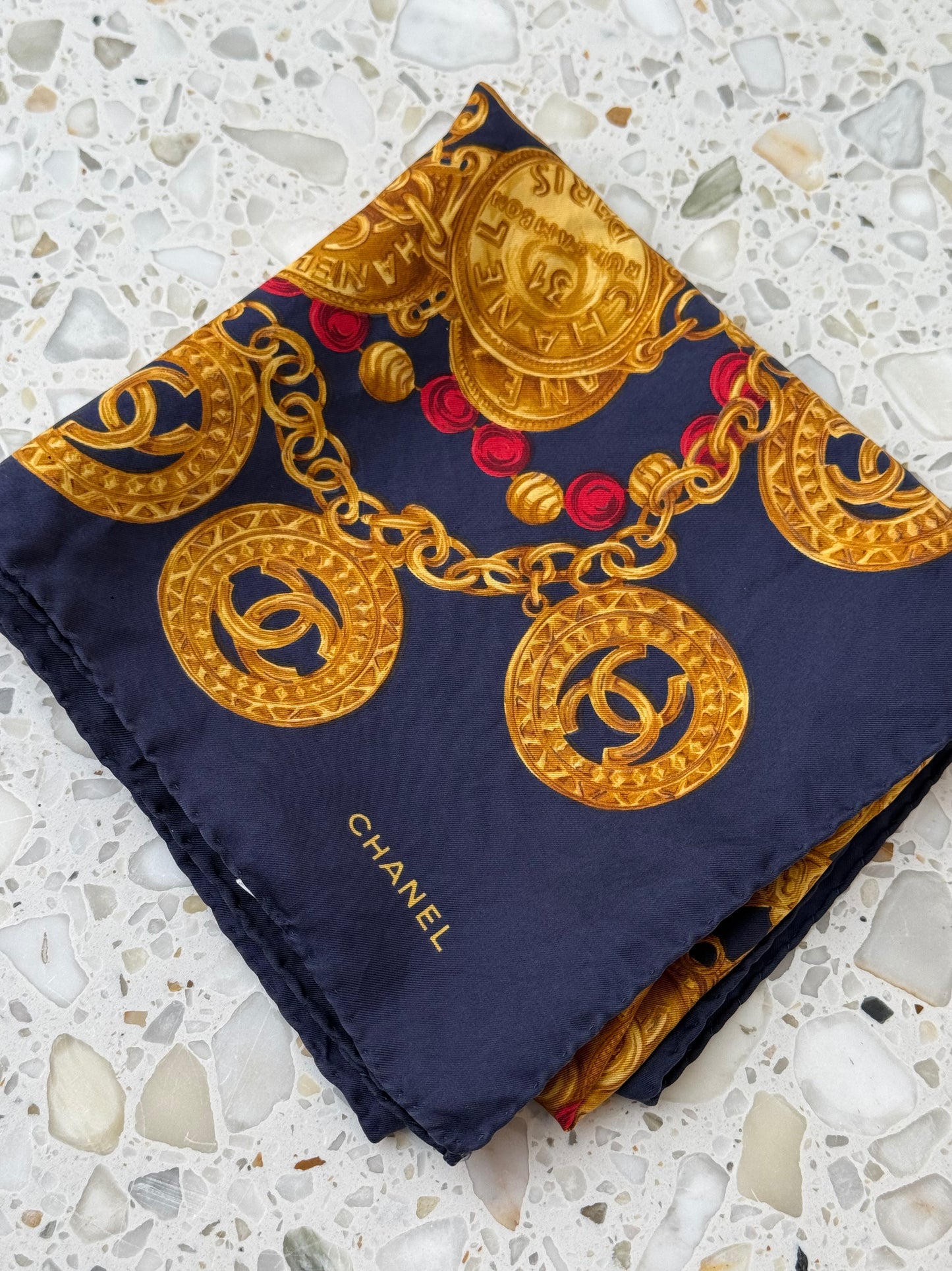 Chanel Silkeskjerf