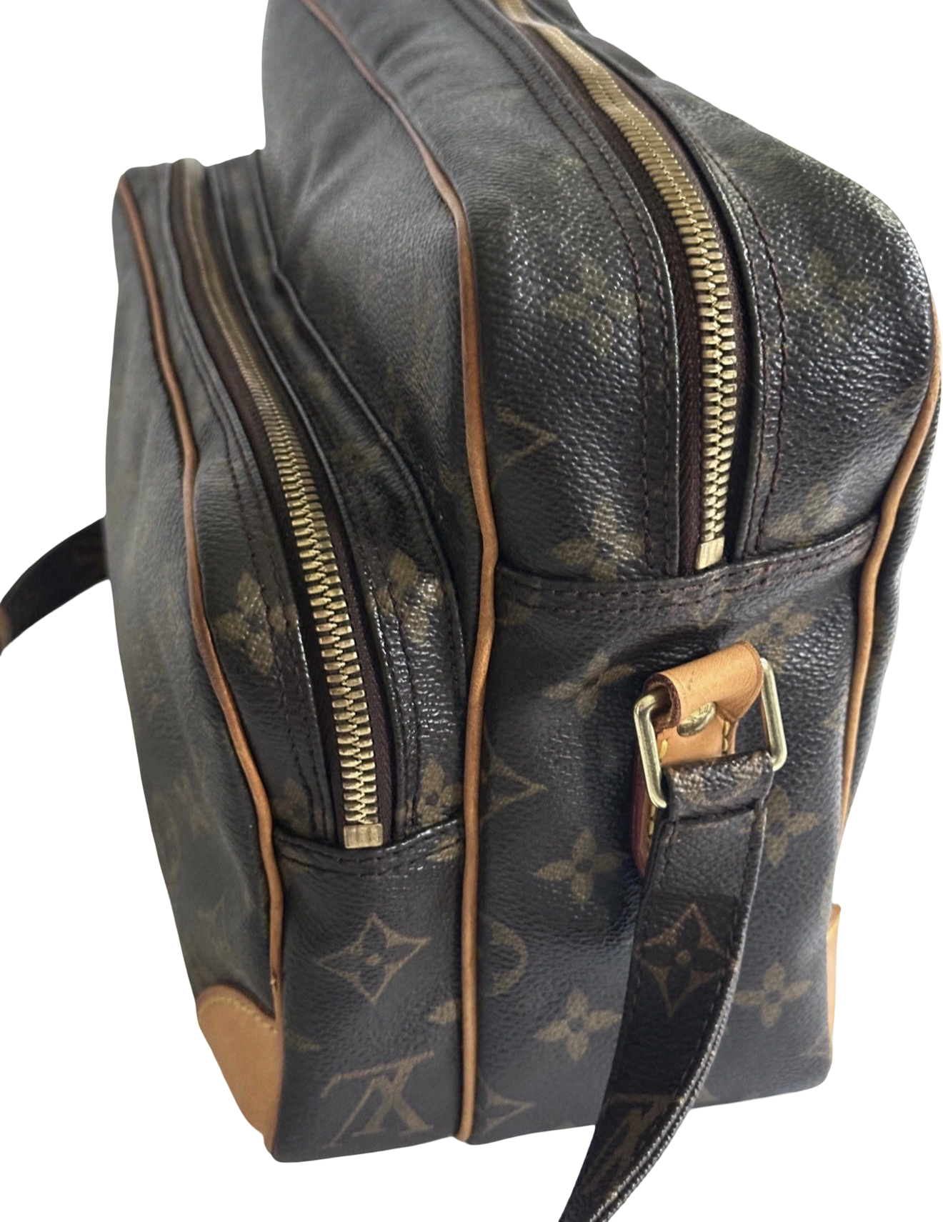 Louis Vuitton Nile Messenger