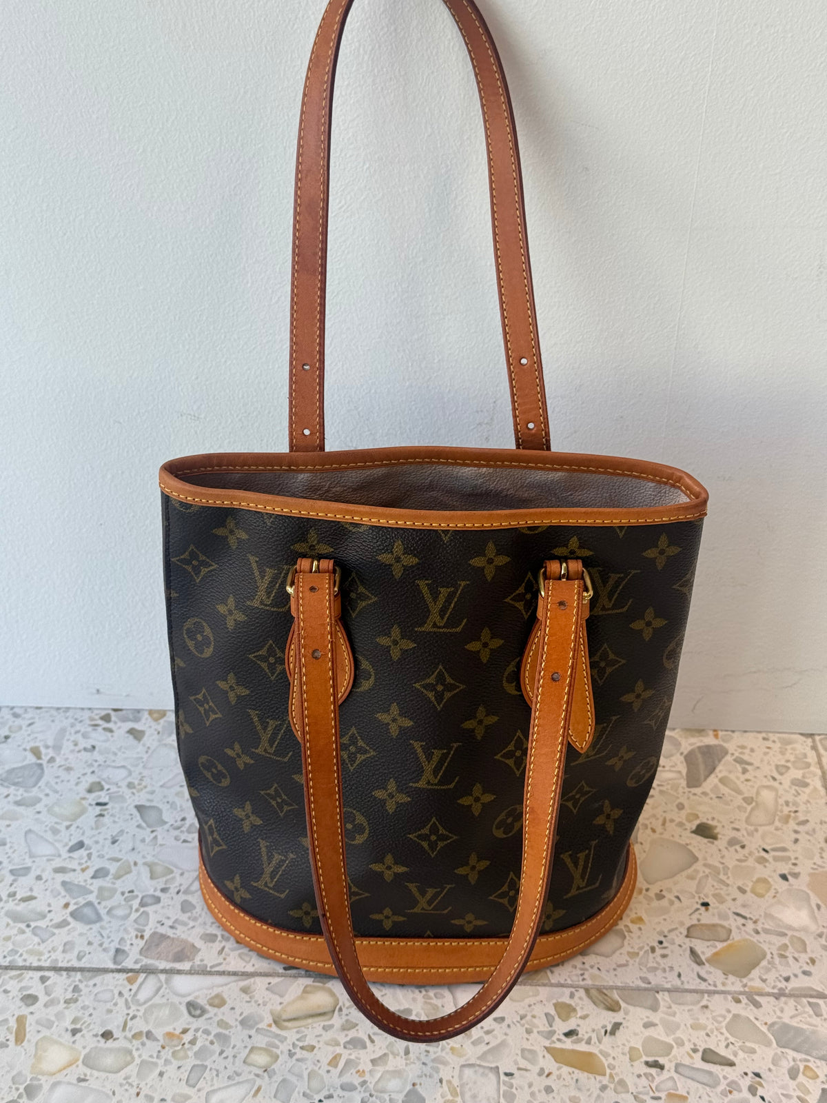 Louis Vuitton Bucket PM