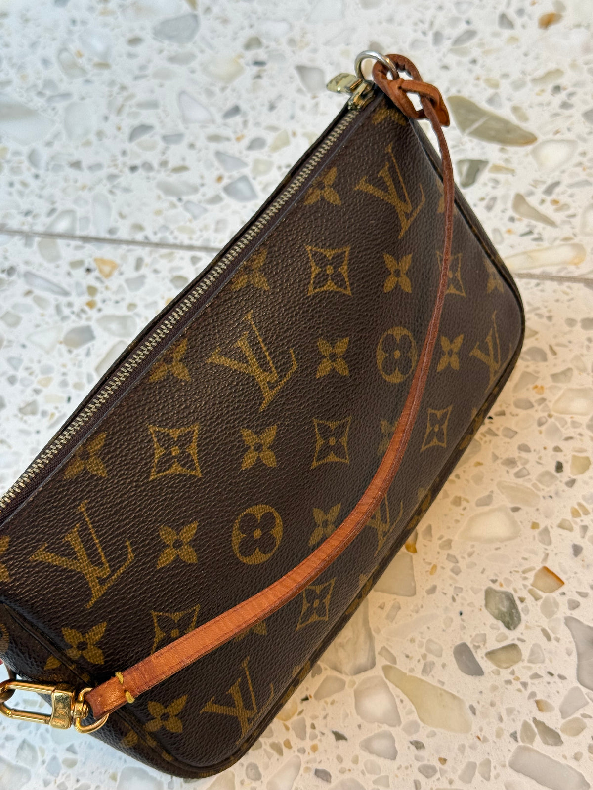 Louis Vuitton Pochette